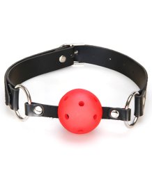 Кляп на ремне с красным шариком с отверстиями для дыхания Breathable Ball Gag