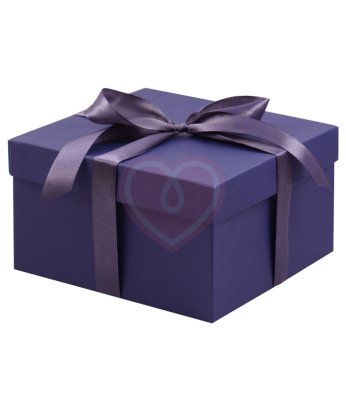 Подарочная коробка 17х17 см темно-синяя
