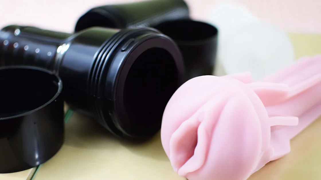 Как сохранить мастурбатор надолго: гайд по уходу