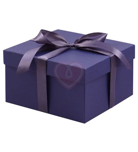 Подарочная коробка 17х17 см темно-синяя фото 1