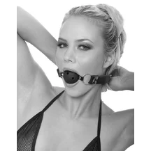 Кляп с отверстиями для дыхания Pipedream Breathable Ball Gag