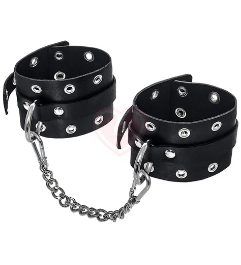 Оковы на ноги с люверсами Pecado BDSM черные фото 1