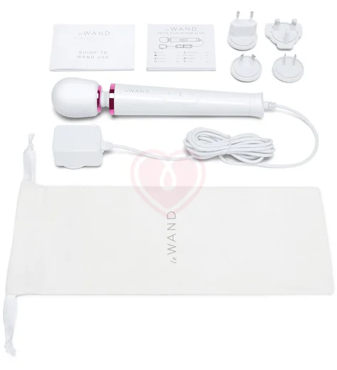 Проводной массажёр Le Wand Petite Plug-In белый фото 4