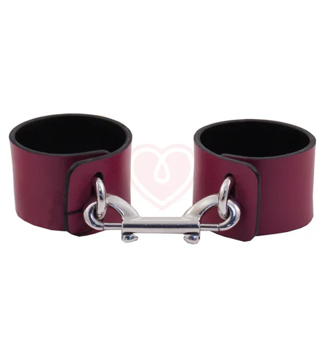 Широкие наручники Лунный Свет на карабине малиновые фото 2