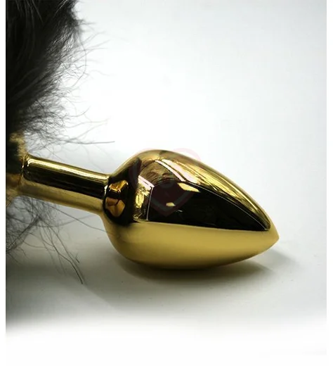 Золотая анальная пробка из алюминия с хвостом из натурального чёрного меха фото 2