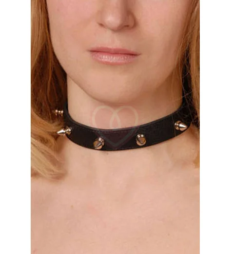Узкий кожаный чокер с шипами чёрный фото 2