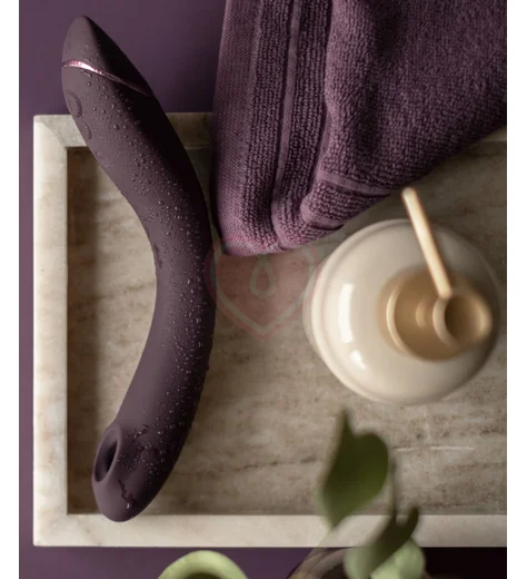 Вибратор с вакуумной стимуляцией для зоны G Womanizer OG фиолетовый фото 6