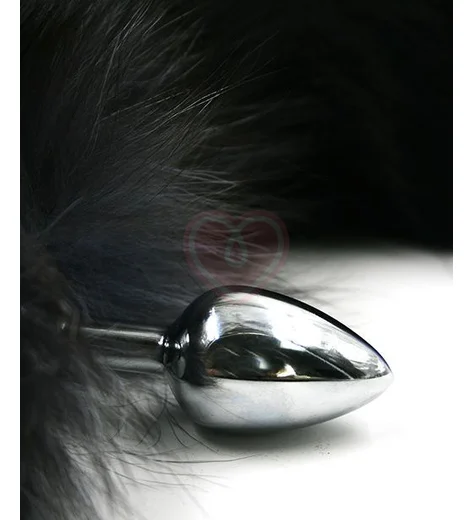 Анальная пробка из алюминия с хвостом из натурального чёрного меха фото 2