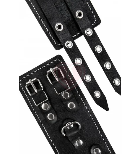 Ножные оковы с двумя ремнями и красной подкладкой Pecado BDSM черные фото 7