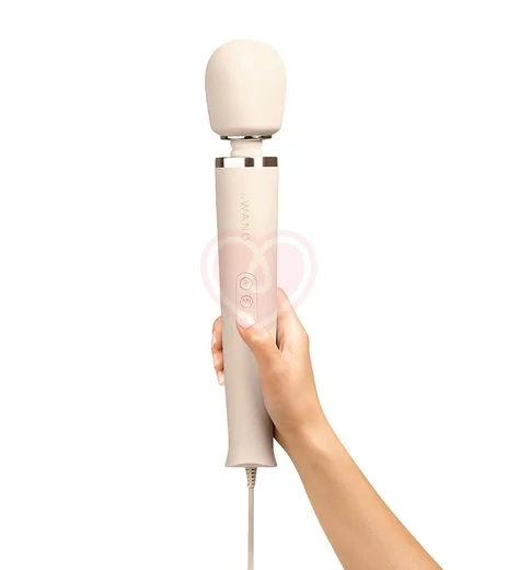 Проводной вибромассажёр Le Wand Plug-In кремовый фото 2