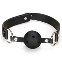 Кляп на ремне с чёрным шариком с отверстиями для дыхания Breathable Ball Gag