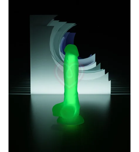 Светящийся в темноте зелёным фаллоимитатор Beyond Clark Glow 16,5 см фото 3