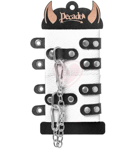 Наручники с двумя ремнями и люверсами Pecado BDSM белые с черным фото 5