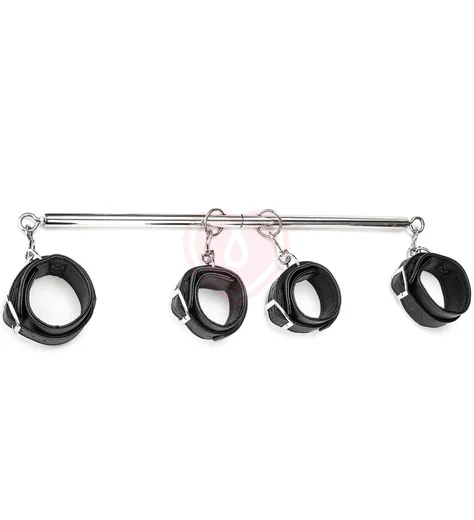 Распорка с фиксаторами Lux Fetish Spreader Bar фото 1