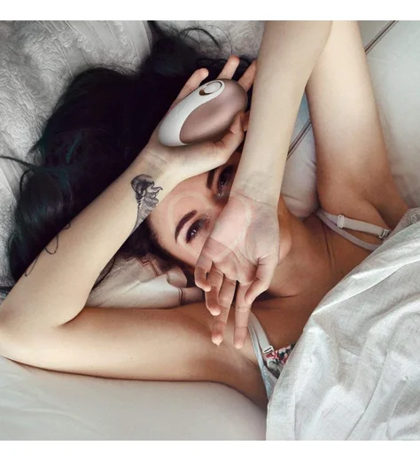 Вакуумный клиторальный стимулятор Satisfyer Pro Deluxe Next Generation фото 2