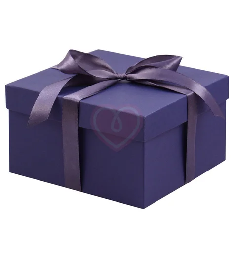 Подарочная коробка 17х17 см темно-синяя фото 1