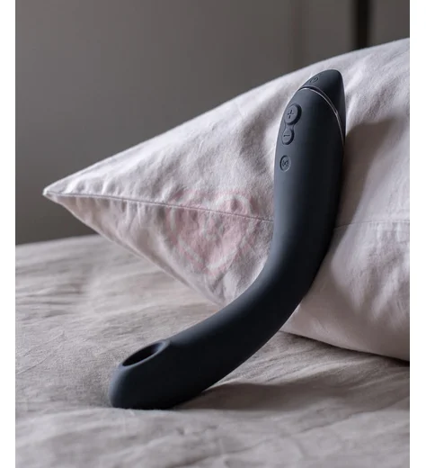 Вибратор с вакуумной стимуляцией для зоны G Womanizer OG графитовый фото 5