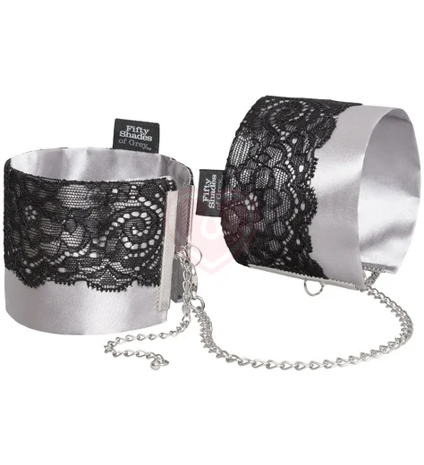 Атласные наручники с кружевом '50 оттенков серого' Play Nice фото 1