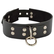 Широкий ошейник с клепками и кольцом