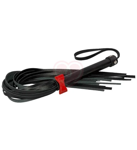 Кожаная плётка с красным бантиком чёрная фото 1