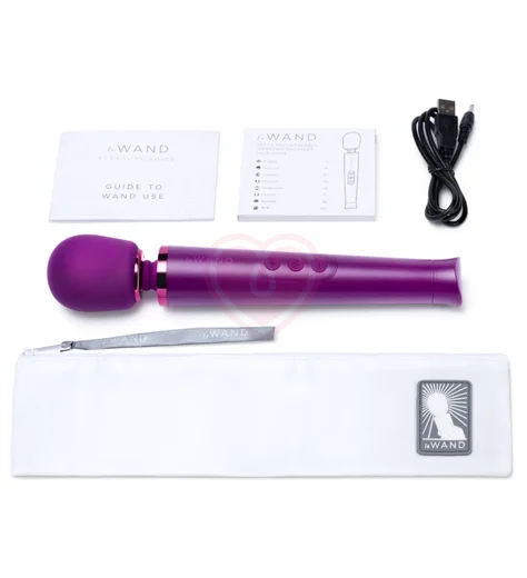 Массажёр Le Wand Petite Rechargeable фиолетовый фото 2