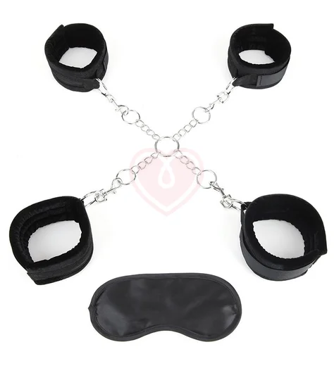 Наручники и оковы с крестовым креплением Lux Fetish Deluxe Chain Hogtie чёрные фото 1