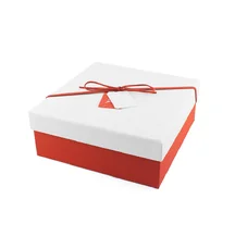 Подарочная коробка с бантиком 20х20 см