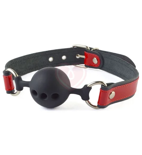 Кляп с кожаным ремешком и силиконовым шариком чёрно-красный фото 1