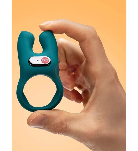 Виброкольцо Fun Factory Nos с двумя кончиками для стимуляции зелёное фото 2
