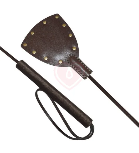 Стек с клёпками на шлепке коричневый фото 2