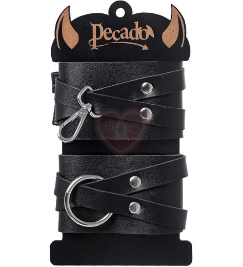 Оковы на ноги с короткой сцепкой-карабином Pecado BDSM черные фото 7