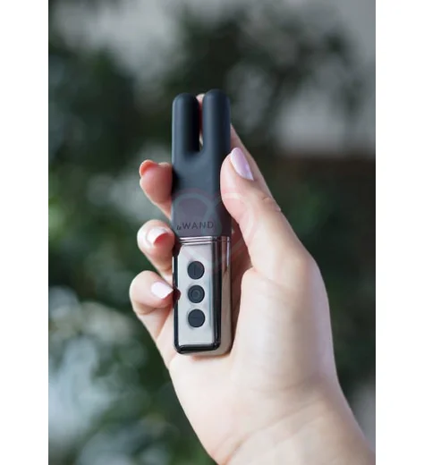 Двухмоторный мини-вибратор Le Wand Deux чёрный хром фото 4