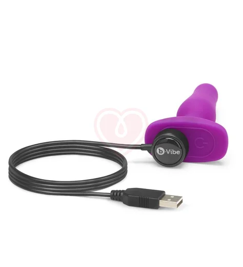 Маленькая анальная вибропробка B-Vibe Novice Plug розовая фото 3