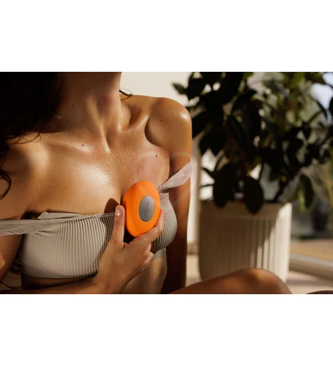 Вибратор для клитора We-Vibe Temp с функциями нагрева и охлаждения оранжевый фото 11