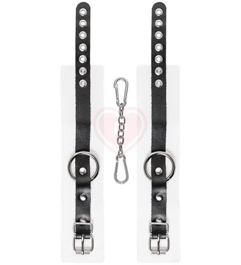 Мягкие оковы на ноги с люверсами Pecado BDSM белые с черным фото 4