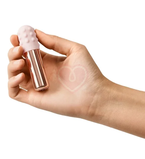 Маленькая вибропуля с двумя насадками Le Wand Bullet розовое золото фото 3