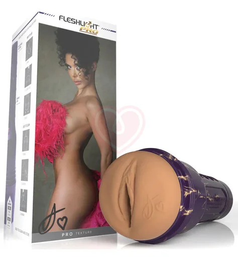 Мастурбатор Fleshlight Pro Yanetta Lady копия вагины фото 4