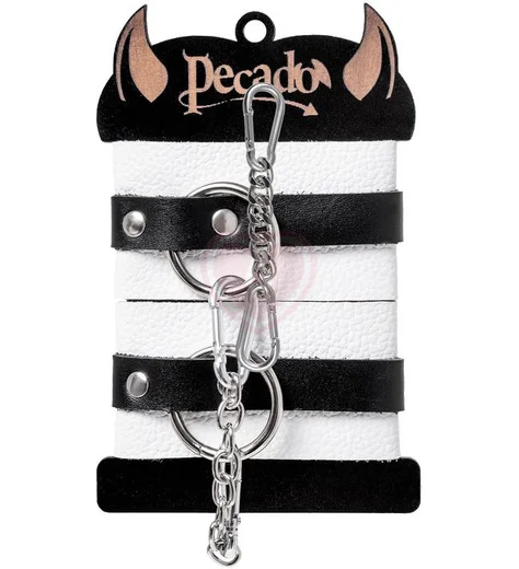 Мягкие наручники с люверсами Pecado BDSM белые с черным фото 4