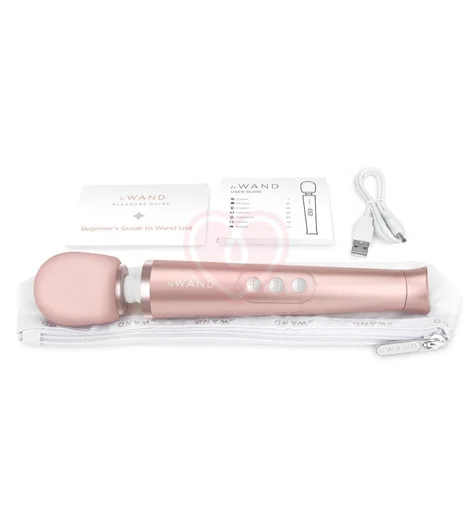 Массажёр Le Wand Petite Rechargeable розовое золото фото 3