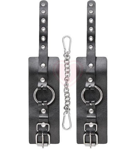 Наручники из толстой кожи с люверсами Pecado BDSM черные фото 3