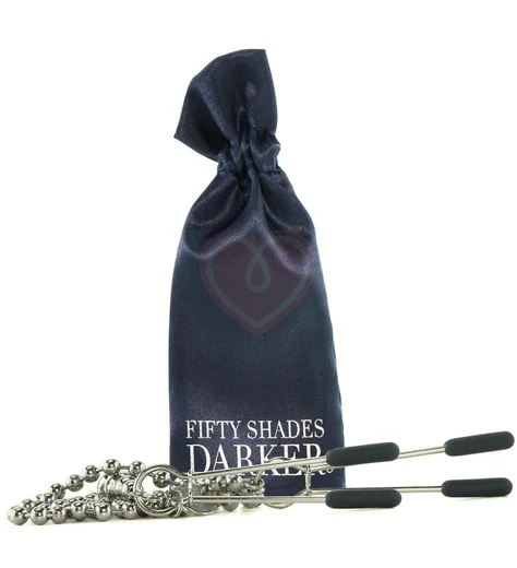 Зажимы для сосков на цепочке Fifty Shades Darker At My Mercy Chained Nipple Clamps фото 3