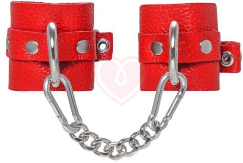 Кожаные наручники с люверсами Pecado BDSM красные фото 1
