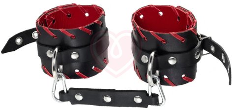 Двухслойные ножные оковы с красной окантовкой Pecado BDSM черные фото 1