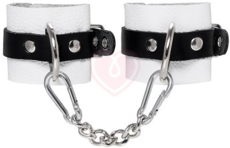 Мягкие наручники с люверсами Pecado BDSM белые с черным фото 1