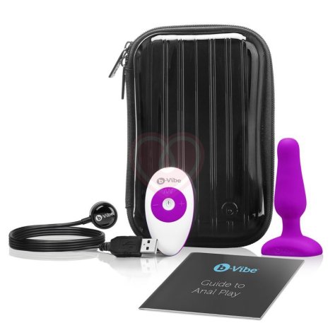 Маленькая анальная вибропробка B-Vibe Novice Plug розовая фото 4