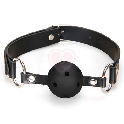 Кляп на ремне с чёрным шариком с отверстиями для дыхания Breathable Ball Gag фото 1