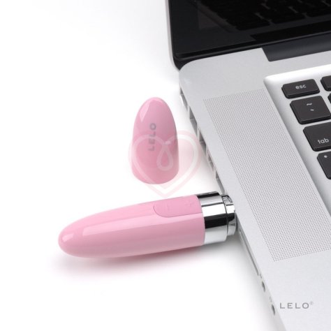 Маленький вибратор Lelo Mia 2 розовый фото 3