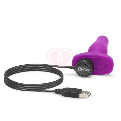 Маленькая анальная вибропробка B-Vibe Novice Plug розовая фото 3