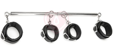 Распорка с фиксаторами Lux Fetish Spreader Bar фото 1