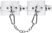 Кожаные наручники с люверсами Pecado BDSM белые